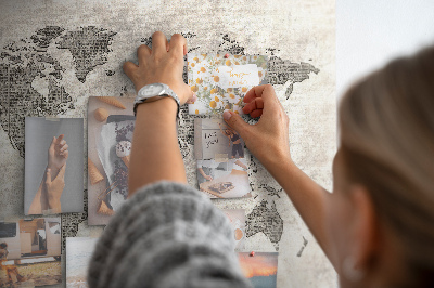 Tablica korkowa ozdobna Mapa świata z teksturą gazety.