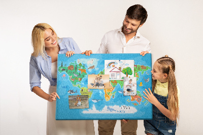 Tablica korkowa Mapa świata z ilustracjami zwierząt.