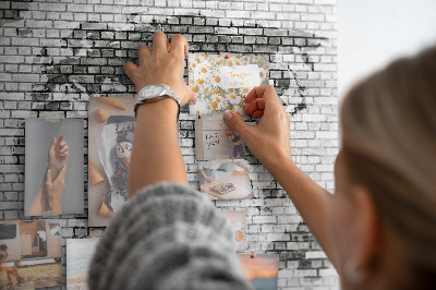 Tablica korkowa ozdobna Mapa świata na ceglanej ścianie