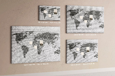 Tablica korkowa ozdobna Mapa świata na ceglanej ścianie