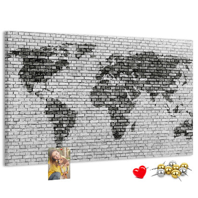 Tablica korkowa ozdobna Mapa świata na ceglanej ścianie