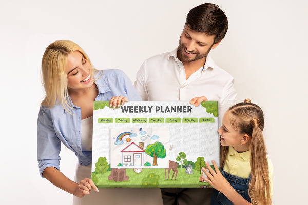 Tablica korkowa Leśny tygodniowy plan z sympatycznymi zwierzętami