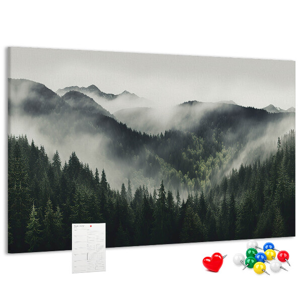 Tablica korkowa Mglista panorama górska z lasem sosnowym