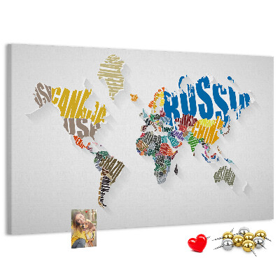 Tablica korkowa Kolorowa mapa świata z nazwami krajów