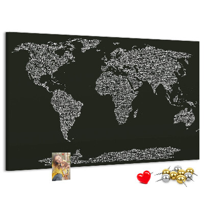 Tablica korkowa z nadrukiem Mapa świata w formie tekstu.