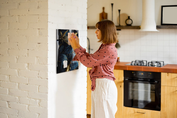 Szklana tablica magnetyczna Ciemny kwiatowy
