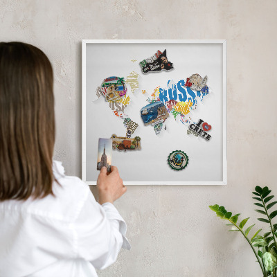 Tablica na magnesy z podróży biała rama Kolorowa mapa