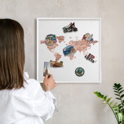 Tablica na magnesy z podróży biała rama Ceglana mapa