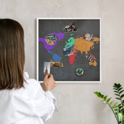 Tablica magnetyczna na magnesy biała rama Kolorowa mapa
