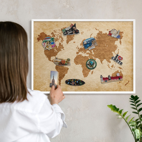 Tablica na magnesy z podróży biała rama Mapa vintage