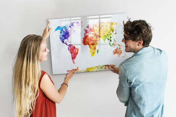 Tablica magnetyczna z pisakiem Kolorowa mapa świata z zdjęciami