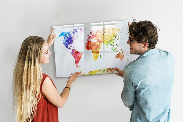 Tablica magnetyczna z pisakiem Kolorowa mapa świata z zdjęciami