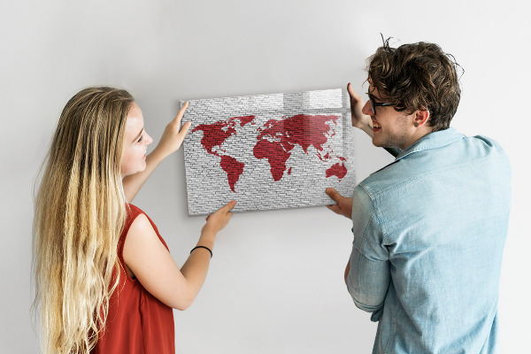 Tablica magnetyczna z pisakiem Mapa świata z miejscami do zdjęć
