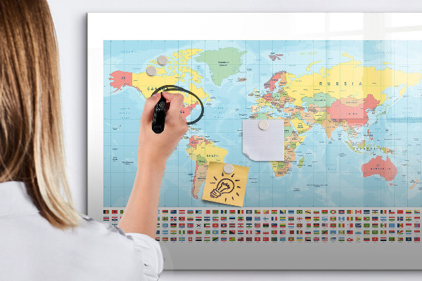 Tablica magnetyczna z pisakiem Mapa świata z miejscami do zaznaczenia