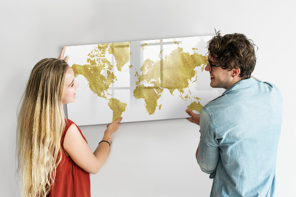 Tablica magnetyczna z pisakiem Mapa świata z miejscem na zdjęcia