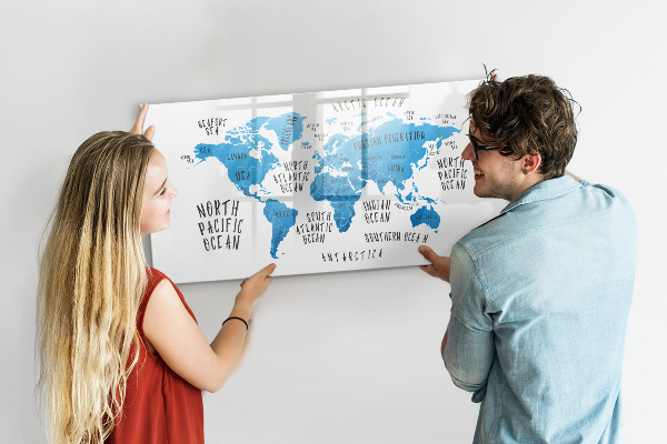 Tablica magnetyczna z pisakiem Mapa świata do personalizacji zdjęć