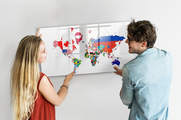 Tablica magnetyczna z pisakiem Mapa świata z miejscami na zdjęcia