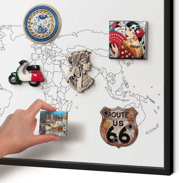 Tablica do magnesów w czarnej ramie Mapa konturowa
