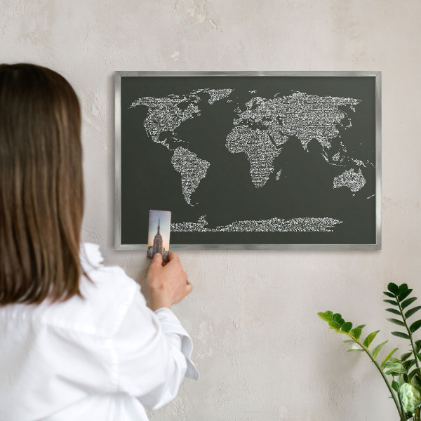 Tablica na ścianę na magnesy w srebrnej ramie Mapa tekstowa
