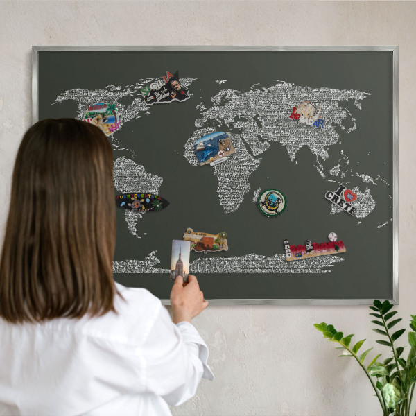 Tablica na ścianę na magnesy w srebrnej ramie Mapa tekstowa
