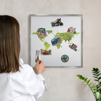 Tablica na ścianę na magnesy w srebrnej ramie Zielona mapa