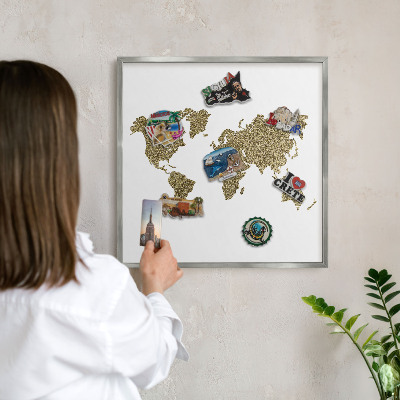 Tablica na ścianę na magnesy w srebrnej ramie Mapa świata