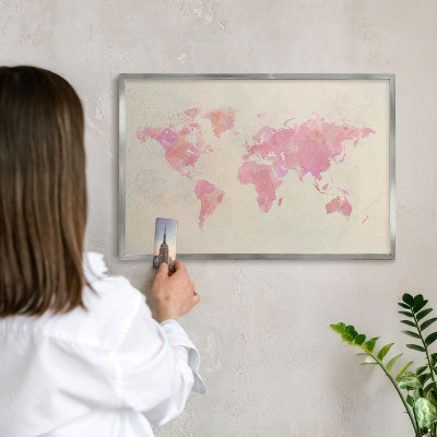 Tablica na ścianę na magnesy w srebrnej ramie Mapa świata