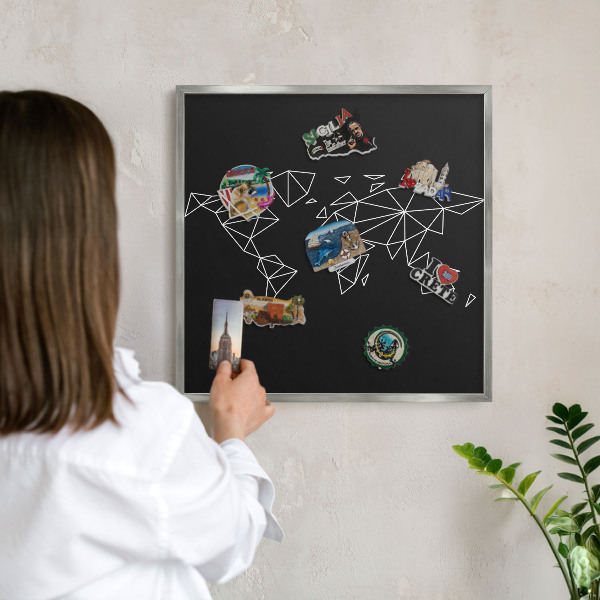 Tablica metalowa na magnesy srebrna rama Mapa świata