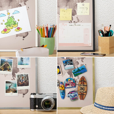 Tablica na magnesy z wakacji w ramie srebrnej Mapa świata