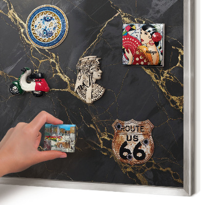 Tablica na ścianę na magnesy w srebrnej ramie Czarny marmur