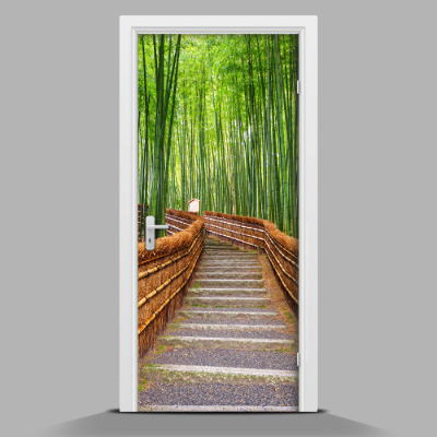 Naklejka fototapeta na drzwi Dróżka wśród bambusów